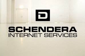 Weißer Raum mit Schendera Logo